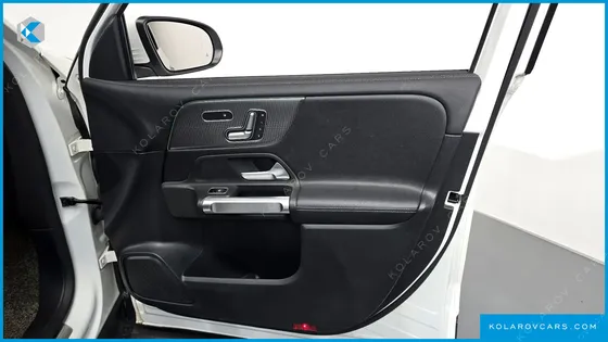 MERCEDES GLB-CLASS GLB220