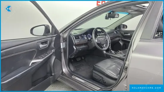 TOYOTA CAMRY 2.5 XLE