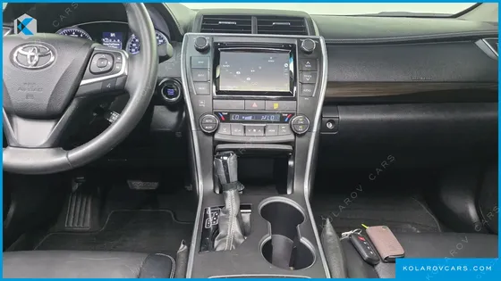 TOYOTA CAMRY 2.5 XLE