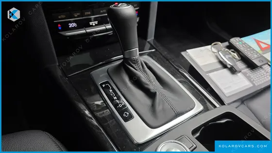MERCEDES E-CLASS E200 CGI AVANTGARDE