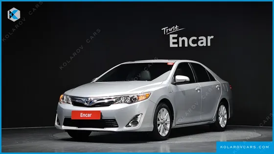 TOYOTA CAMRY HYBRID XLE