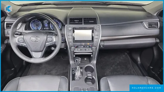 TOYOTA CAMRY 2.5 XLE