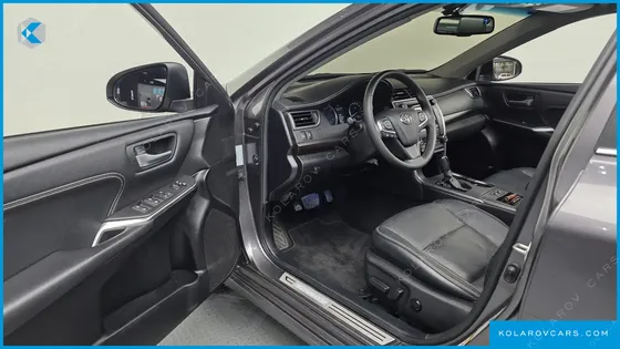 TOYOTA CAMRY 2.5 XLE