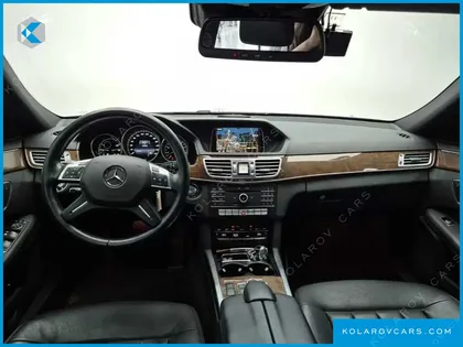 MERCEDES E-CLASS E300 ELEGANCE