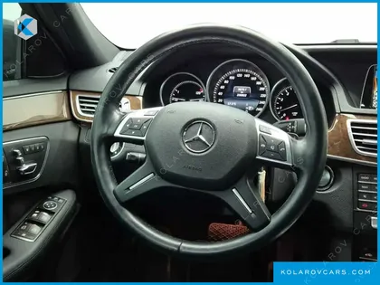 MERCEDES E-CLASS E300 ELEGANCE