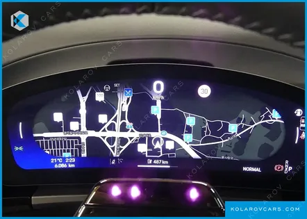 PORSCHE MACAN BASE 4