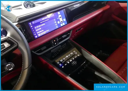 PORSCHE MACAN BASE 4