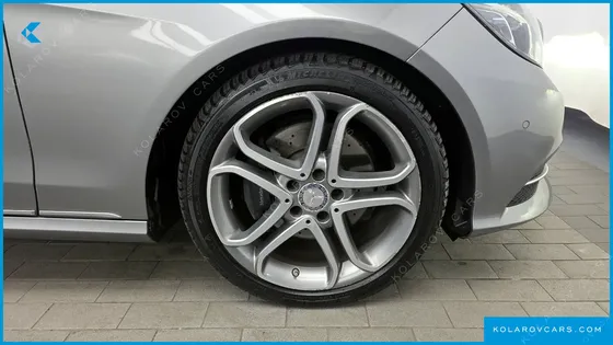 MERCEDES E-CLASS E250 BLUETEC 4MATIC AV