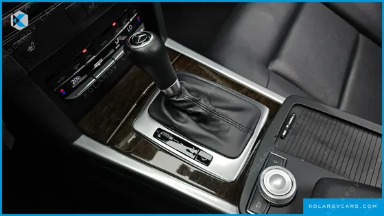 MERCEDES E-CLASS E200 CGI