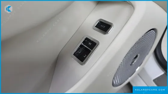 BENTLEY FLYING SPUR 4.0