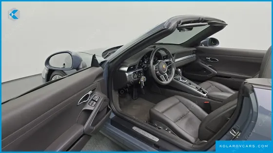 PORSCHE 911 CARRERA 4 CABRIOLET