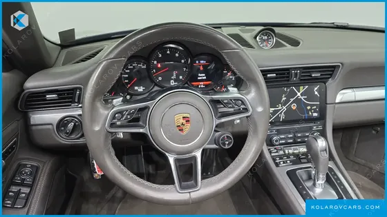 PORSCHE 911 CARRERA 4 CABRIOLET