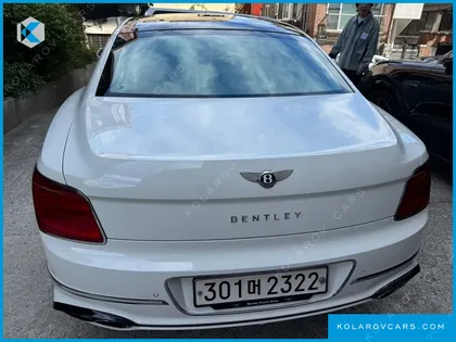 BENTLEY FLYING SPUR 4.0 AZURE