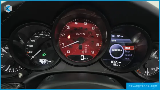PORSCHE 911 CARRERA 4 GTS CABRIOLET
