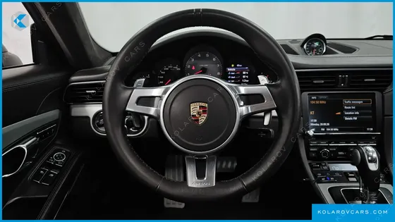 PORSCHE 911 CARRERA 4S