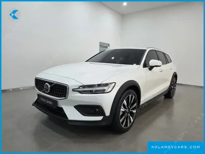 VOLVO V60 B5 ULTRA AWD