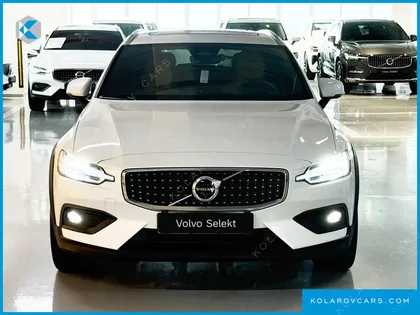 VOLVO V60 B5 ULTRA AWD