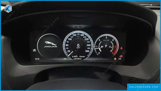 JAGUAR F-PACE 20D PORTFOLIO