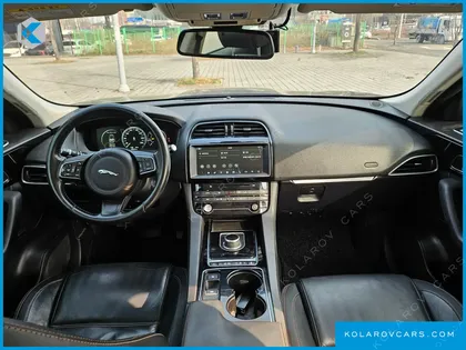 JAGUAR F-PACE 20D PRESTIGE