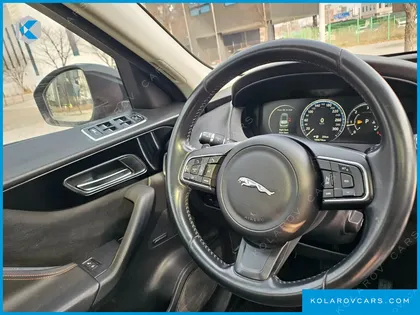 JAGUAR F-PACE 20D PRESTIGE