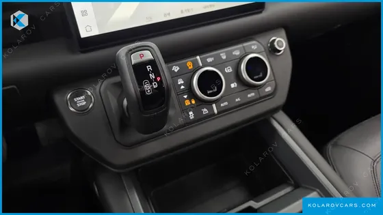LAND ROVER DEFENDER 110 P300 X-DYNAMIC SE