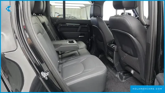 LAND ROVER DEFENDER 110 P300 X-DYNAMIC SE