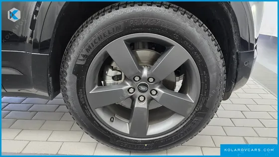 LAND ROVER DEFENDER 110 P300 X-DYNAMIC SE