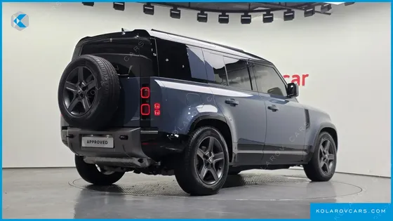LAND ROVER DEFENDER 110 P300 X-DYNAMIC SE