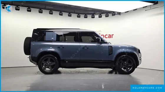 LAND ROVER DEFENDER 110 P300 X-DYNAMIC SE