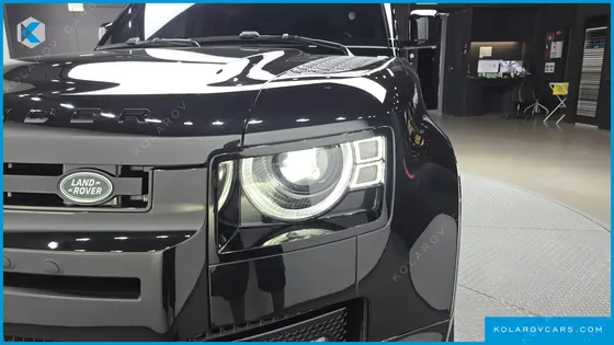 LAND ROVER DEFENDER 110 D300 X-DYNAMIC HSE