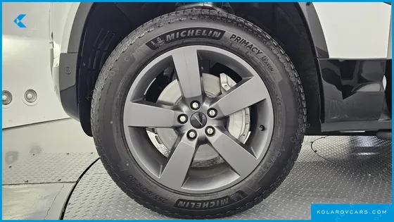 LAND ROVER DEFENDER 110 D300 X-DYNAMIC HSE