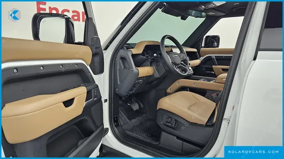 LAND ROVER DEFENDER 110 D300 X-DYNAMIC HSE