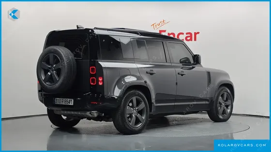 LAND ROVER DEFENDER 110 P300 X-DYNAMIC SE
