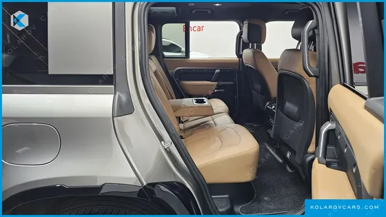 LAND ROVER DEFENDER 110 P300 X-DYNAMIC SE