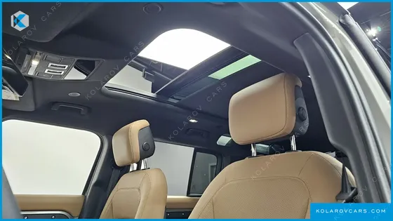 LAND ROVER DEFENDER 110 P300 X-DYNAMIC SE