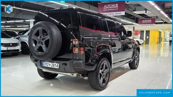LAND ROVER DEFENDER 110 P300 X-DYNAMIC SE