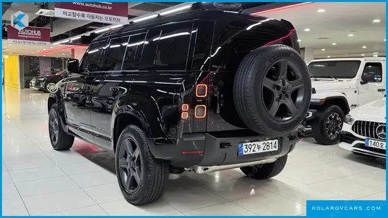 LAND ROVER DEFENDER 110 P300 X-DYNAMIC SE