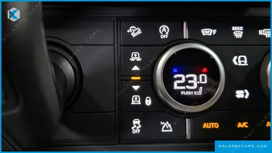 LAND ROVER DEFENDER 110 D300 X-DYNAMIC HSE