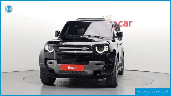 LAND ROVER DEFENDER 110 D300 X-DYNAMIC HSE