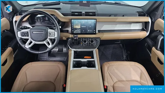 LAND ROVER DEFENDER 110 D300 X-DYNAMIC HSE
