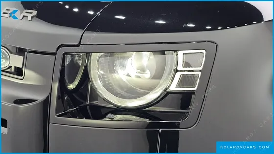 LAND ROVER DEFENDER 110 D300 X-DYNAMIC HSE