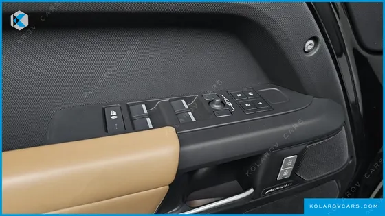 LAND ROVER DEFENDER 110 D300 X-DYNAMIC HSE