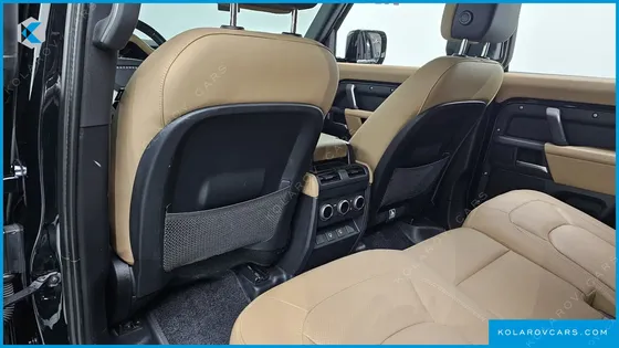 LAND ROVER DEFENDER 110 D300 X-DYNAMIC HSE