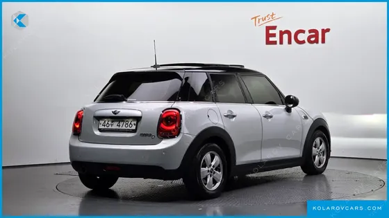 MINI COOPER 5DOOR MID