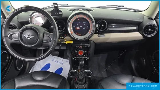 MINI COOPER BAKER STREET