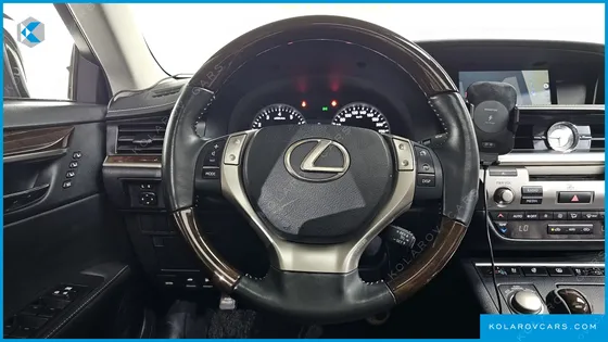 LEXUS ES EXECUTIVE
