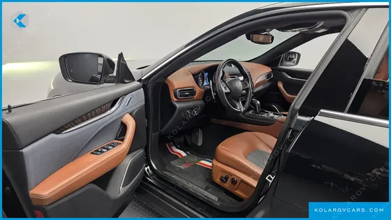 MASERATI LEVANTE 3.0 AWD GRANLUSSO
