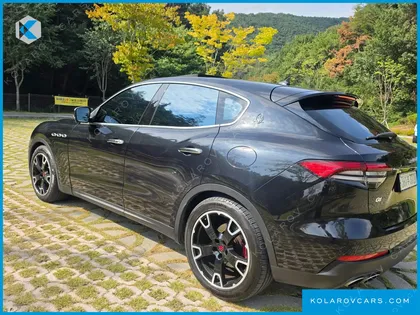 MASERATI LEVANTE 3.0 AWD