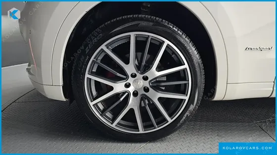 MASERATI LEVANTE 3.0 AWD GRANSPORT