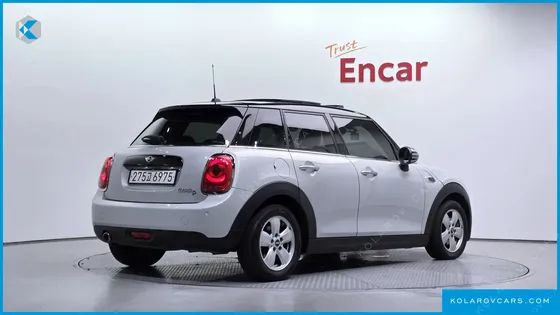 MINI COOPER 5DOOR MID